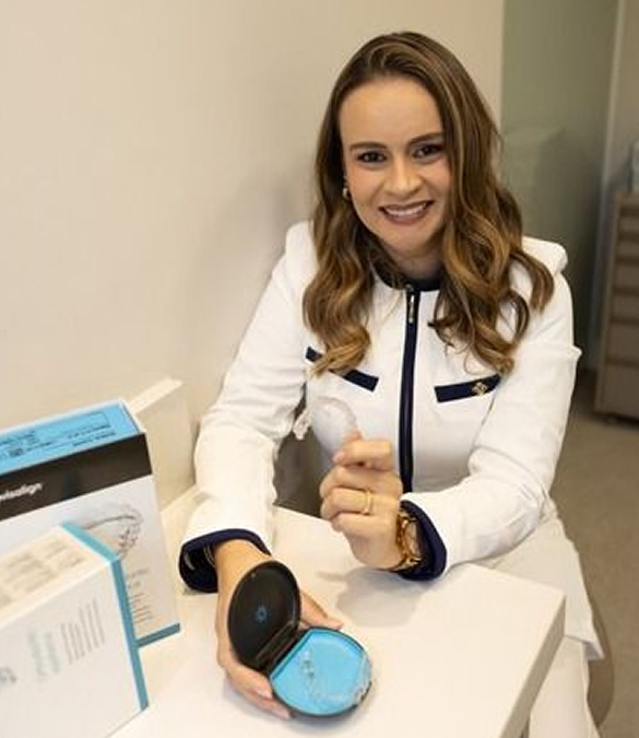 Dra. Verônica Assis - VA Dental Clinic
